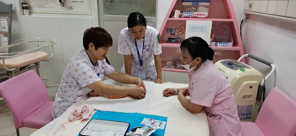 岗前实训：把专业刻进每一个护理细节