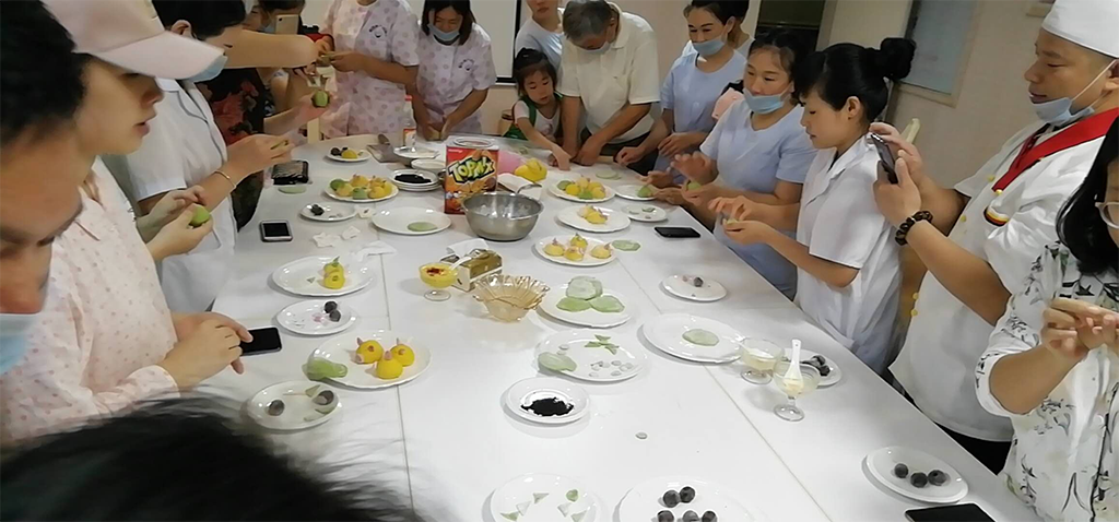 岗前实训：把专业刻进每一个护理细节